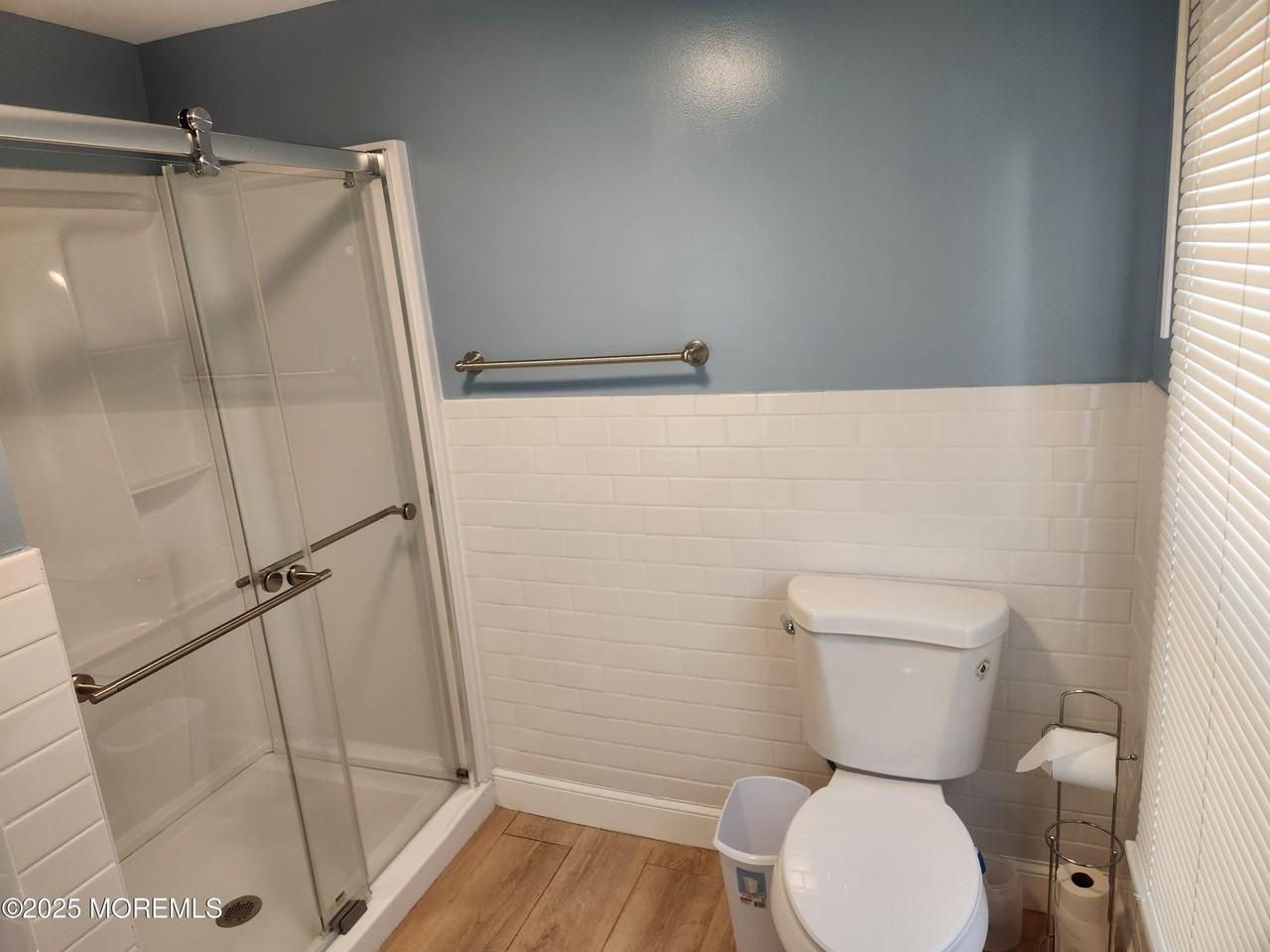 333 Hawthorne Ave - Photo 3 of 14