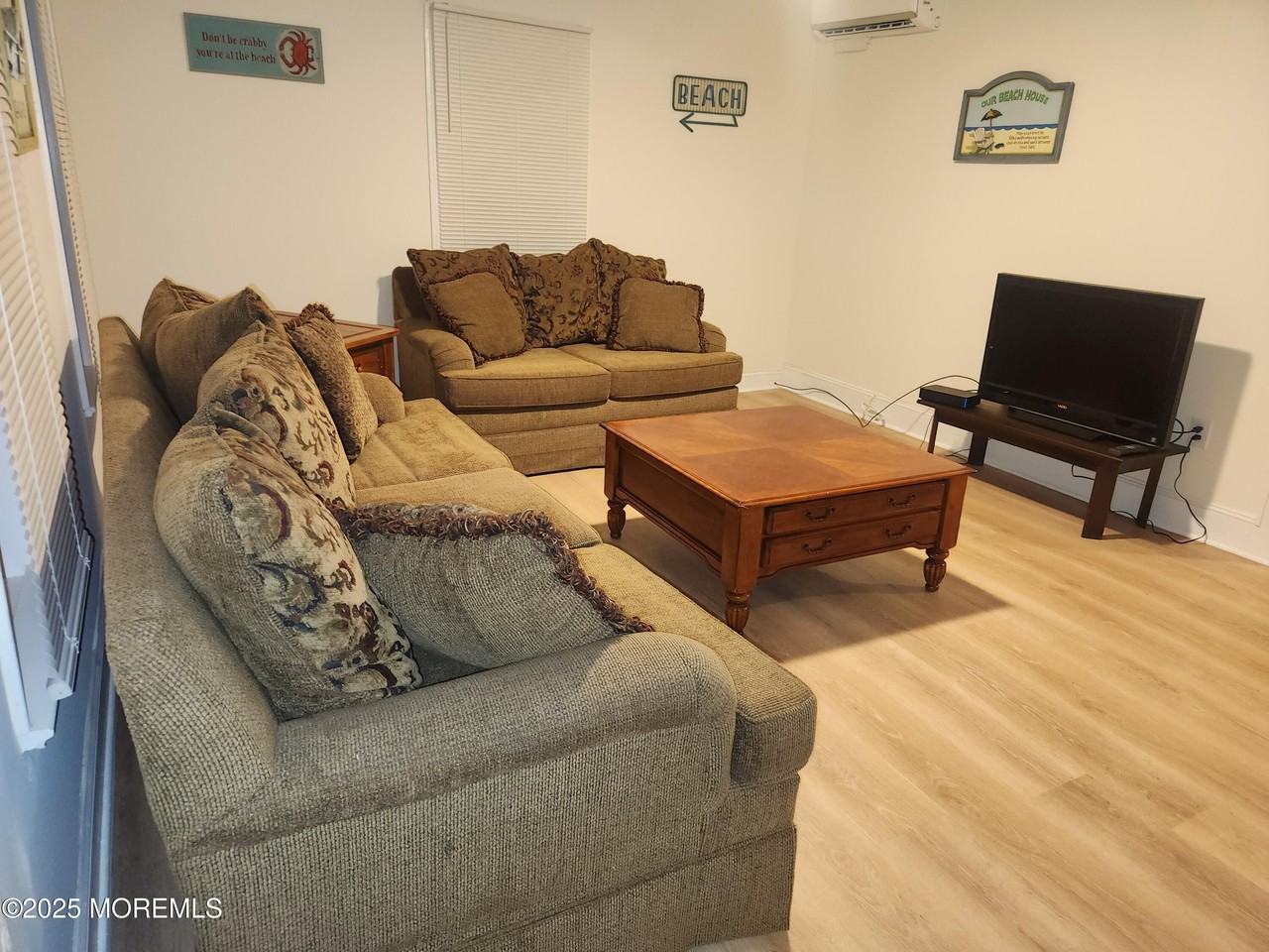 333 Hawthorne Ave - Photo 5 of 14