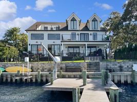 featured image of 9 Morey Ln