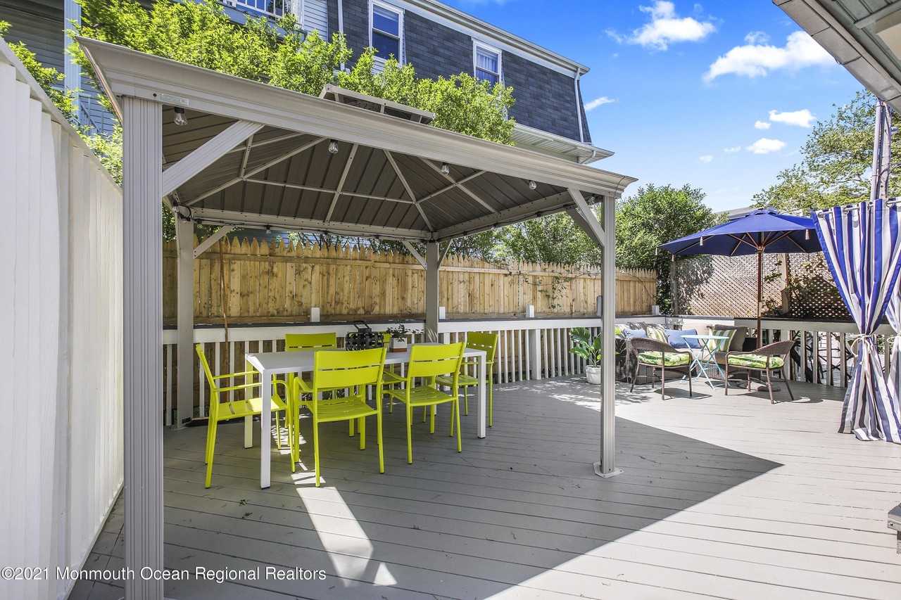 124 Heck Ave - Photo 4 of 30