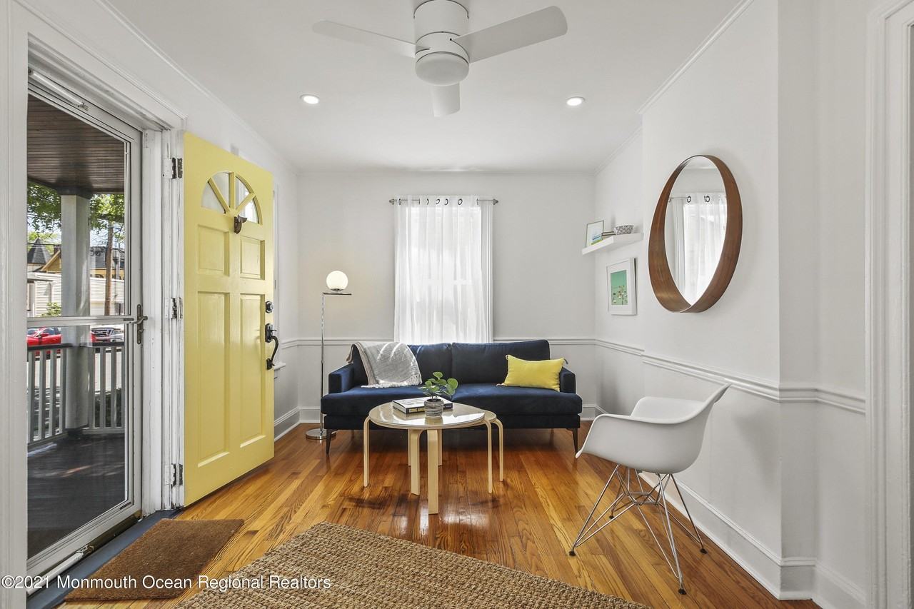 124 Heck Ave - Photo 7 of 30