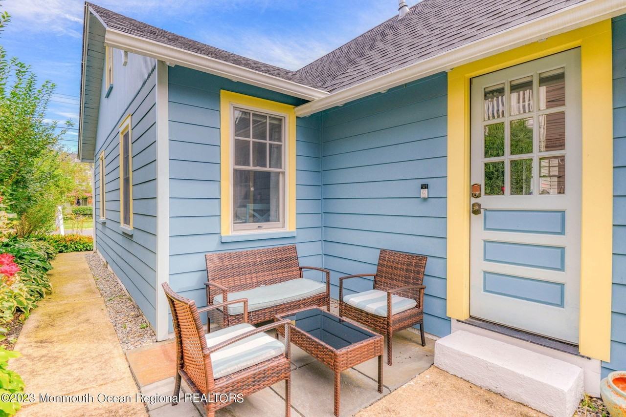 88 Broadway - Photo 7 of 29