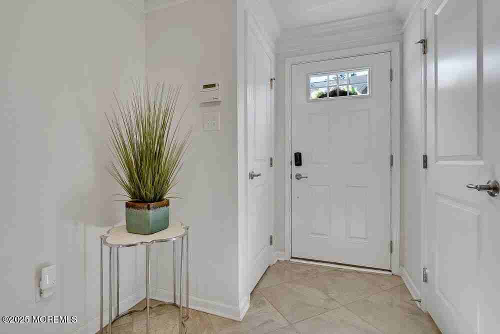 1008 Mississippi St - Photo 3 of 37