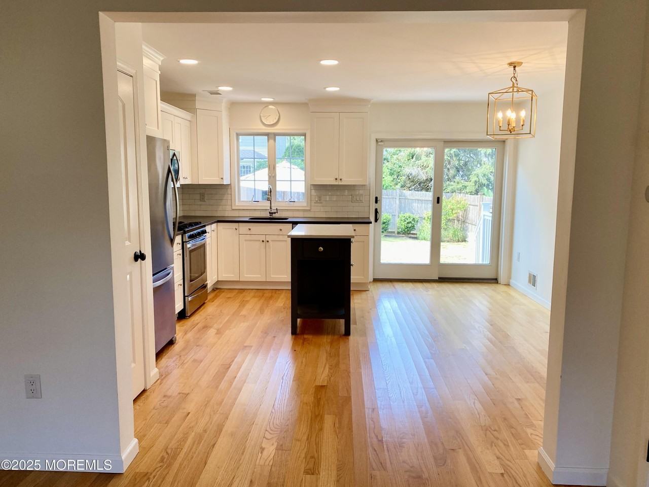 32 First Street - Photo 6 of 25