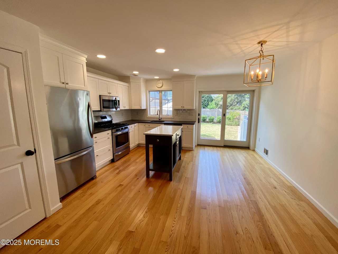 32 First Street - Photo 7 of 25