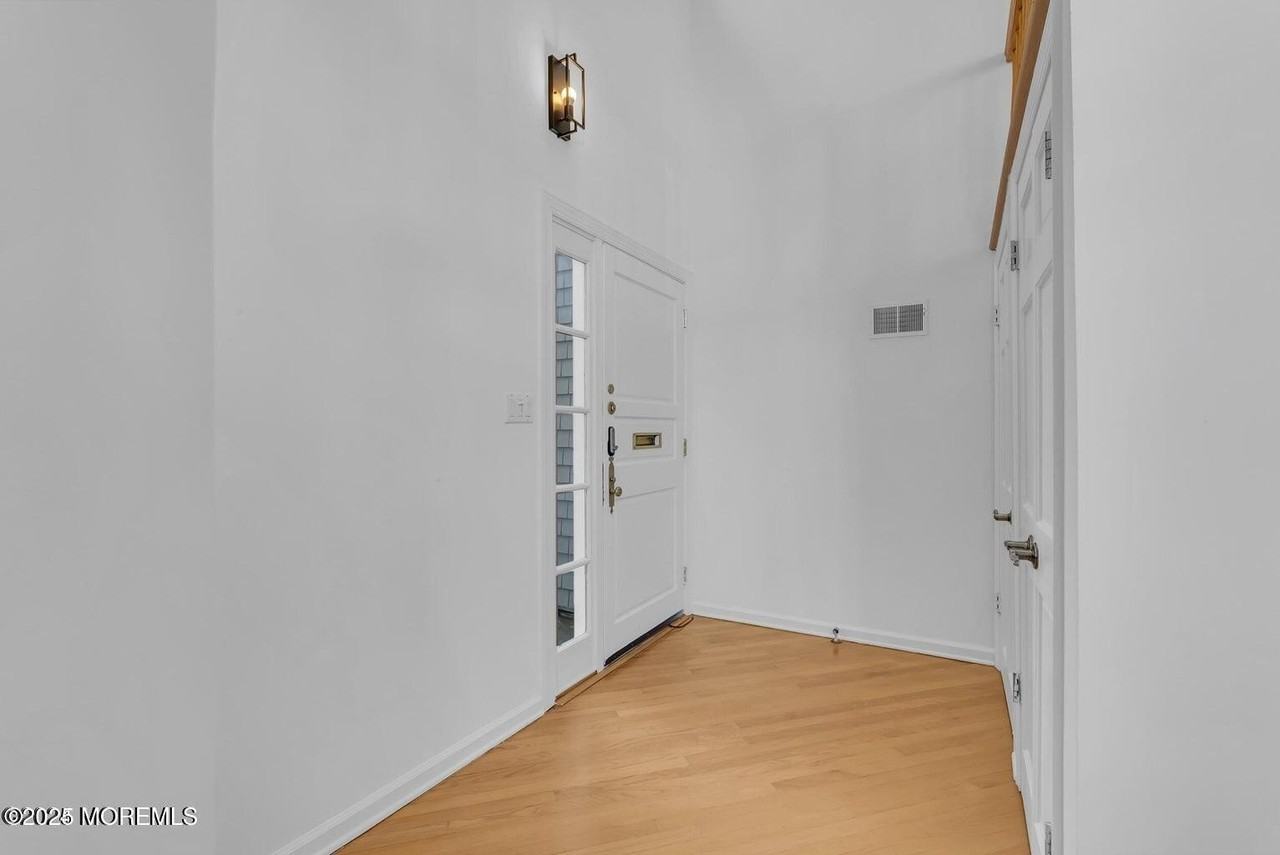 98 Norwood Ave Unit 4 #4 - Photo 3 of 38