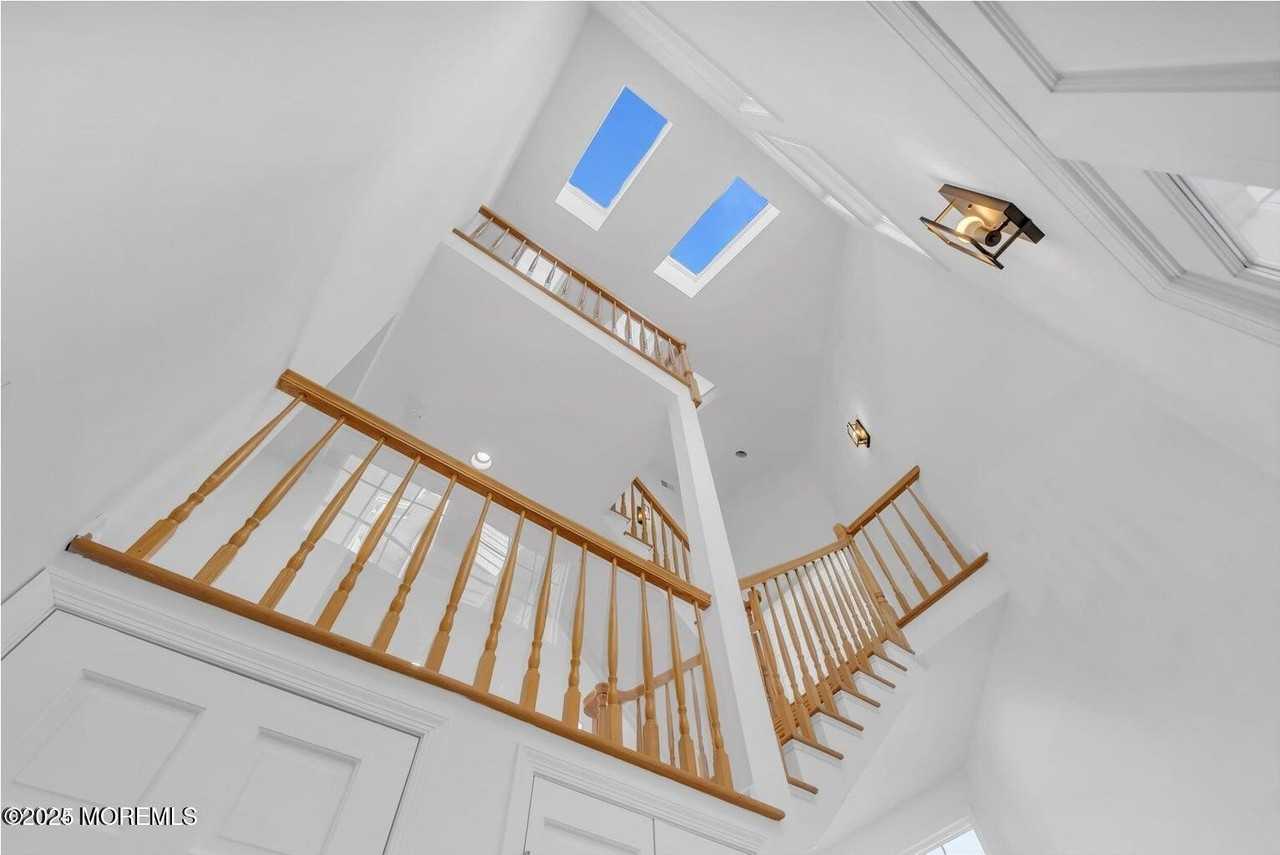 98 Norwood Ave Unit 4 #4 - Photo 5 of 38