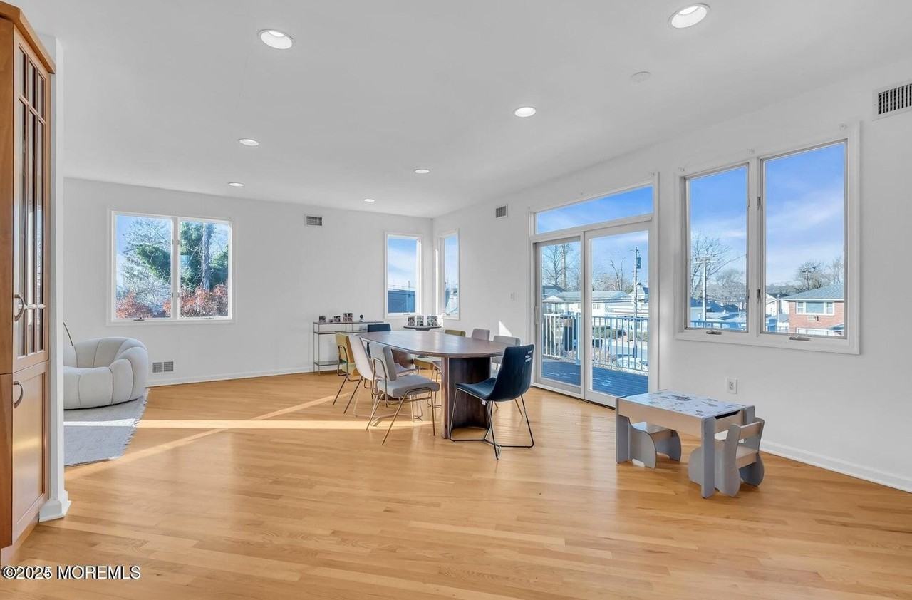 98 Norwood Ave Unit 4 #4 - Photo 6 of 38