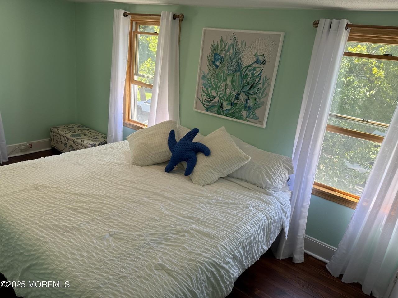 1302 Comstock St - Photo 6 of 12