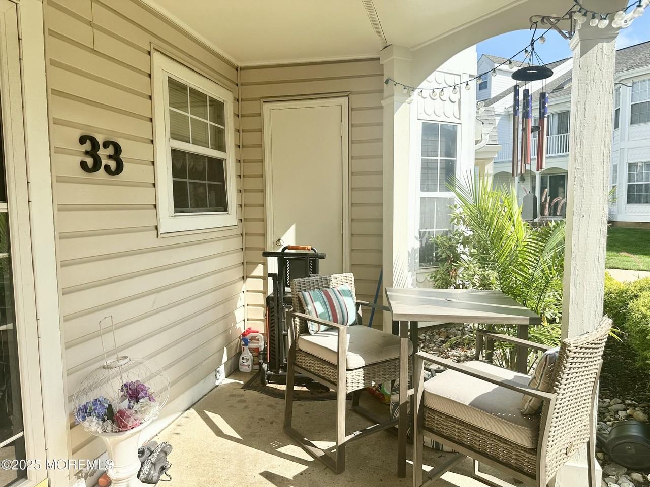 33 Tulip Lane - Photo 5 of 25