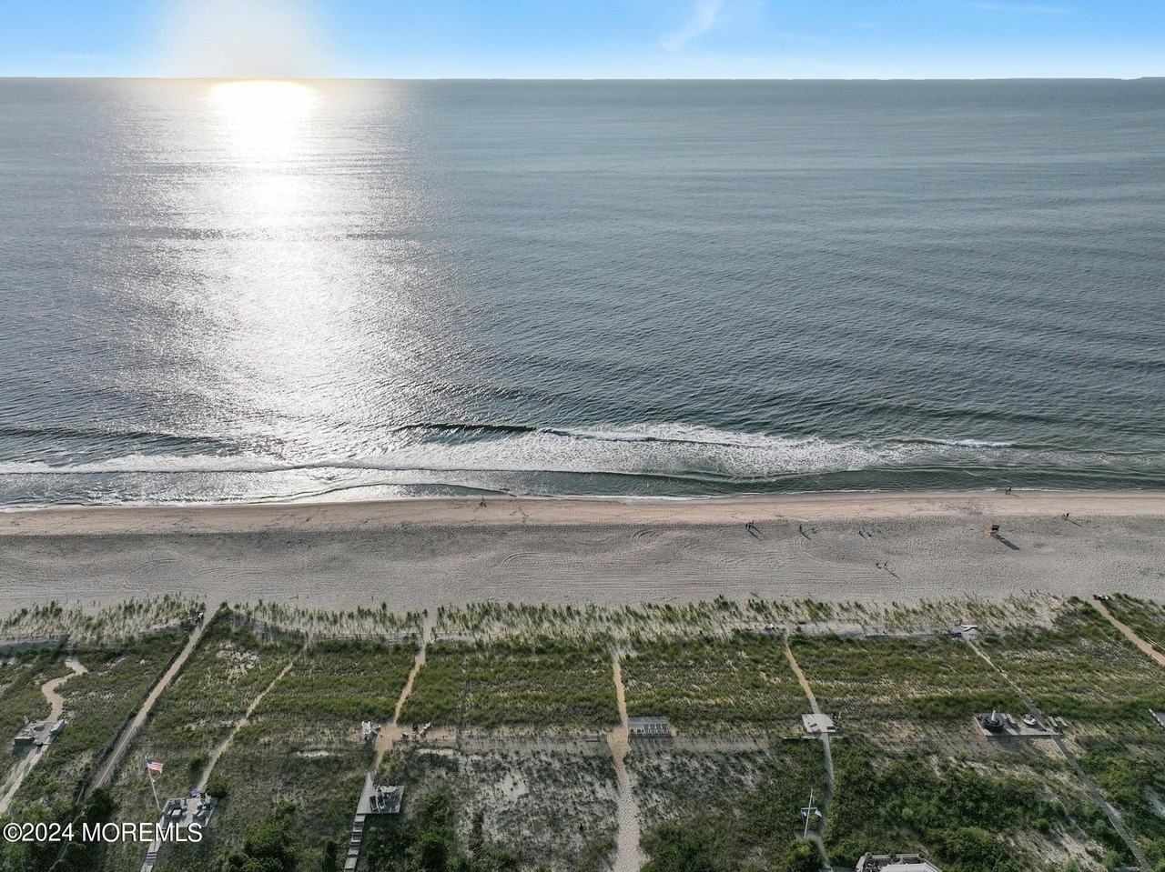 919 Ocean Ave - Photo 5 of 37