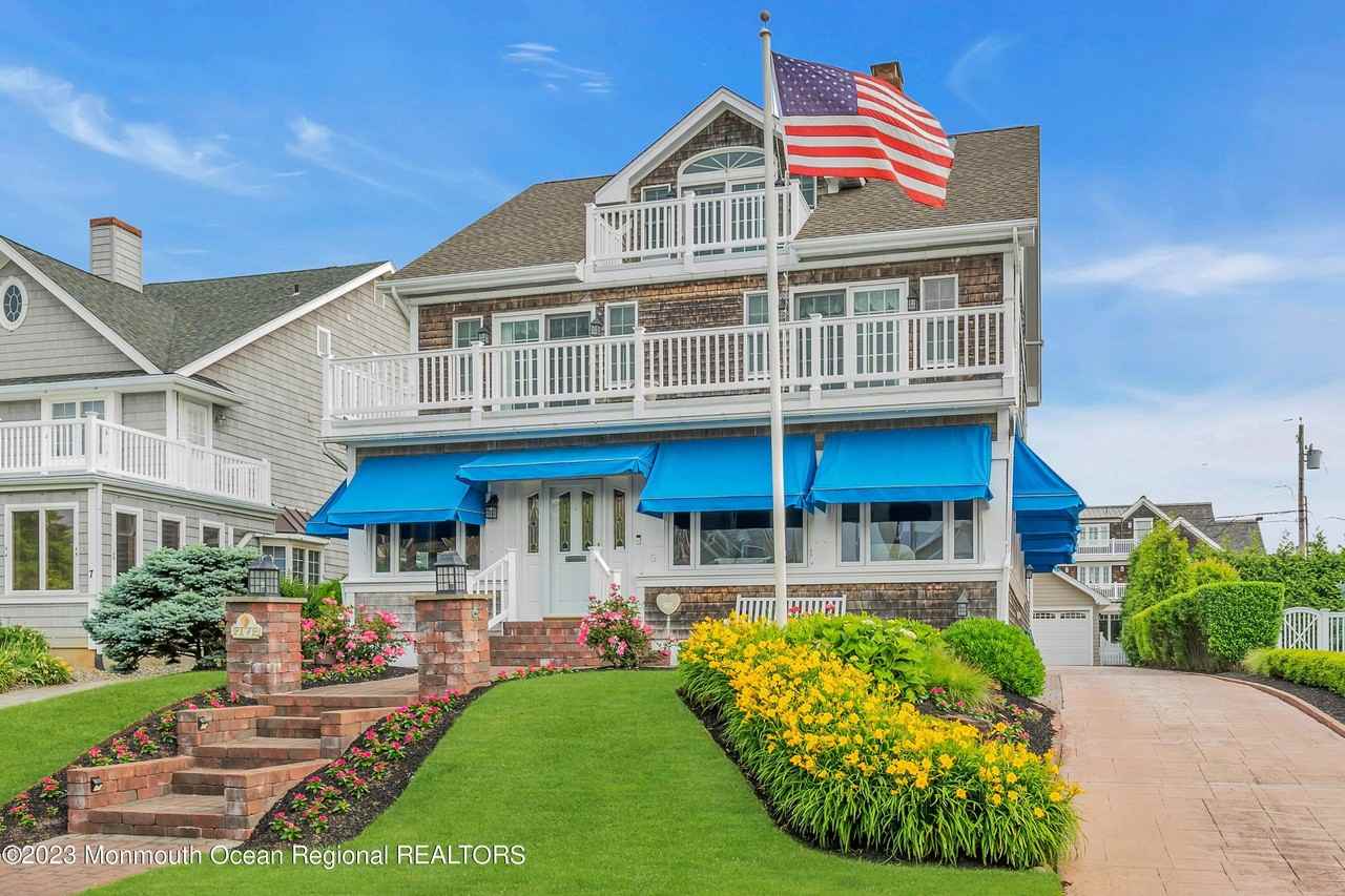 5 New York Blvd - Photo 2 of 50