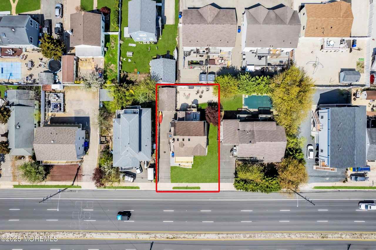 316 Highway 37 - Photo 4 of 11