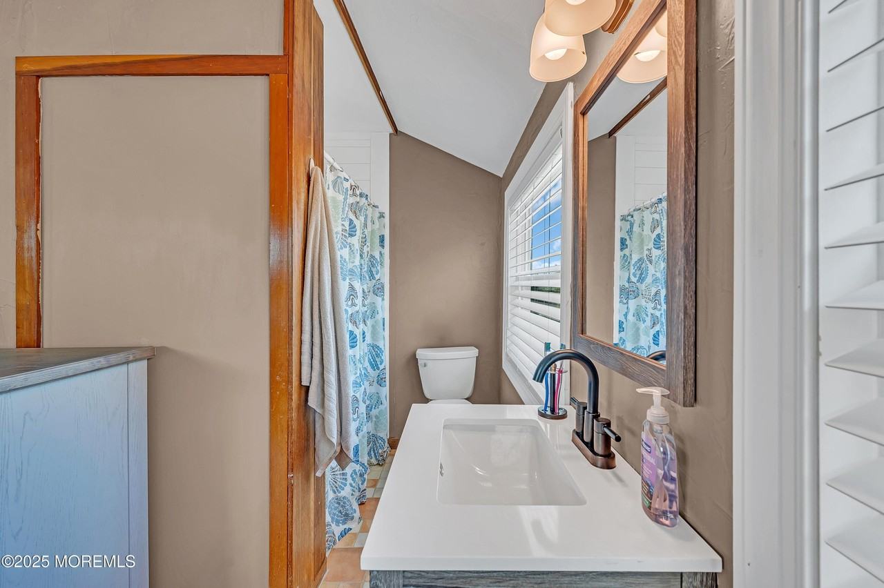 316 Highway 37 - Photo 5 of 11