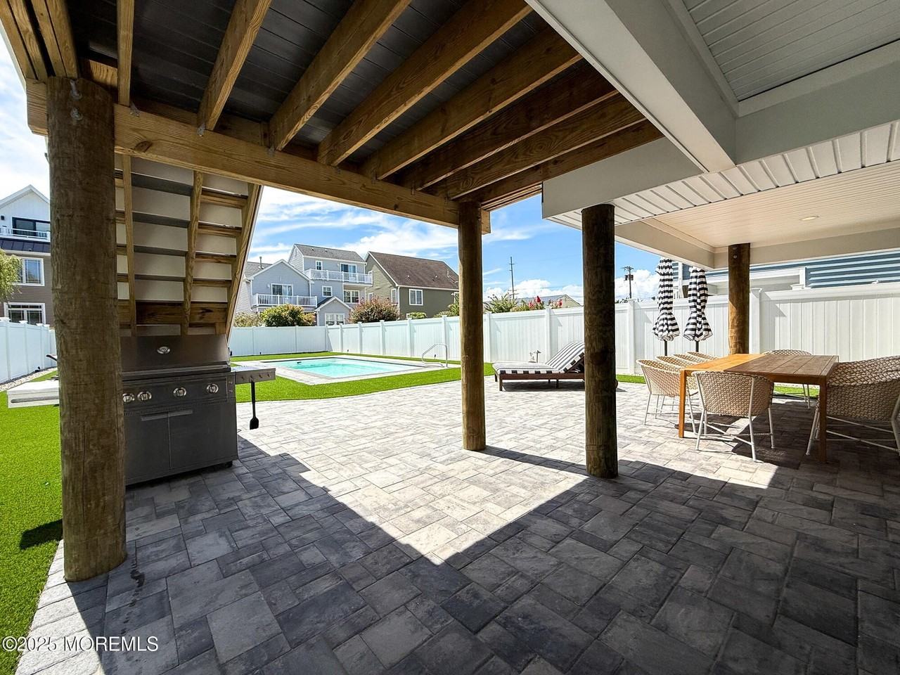 119 2nd Avenue - Photo 7 of 50