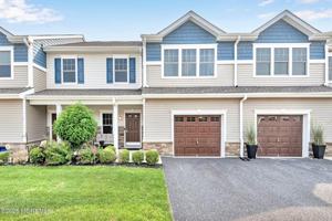 featured image of 17 Rockingham Way