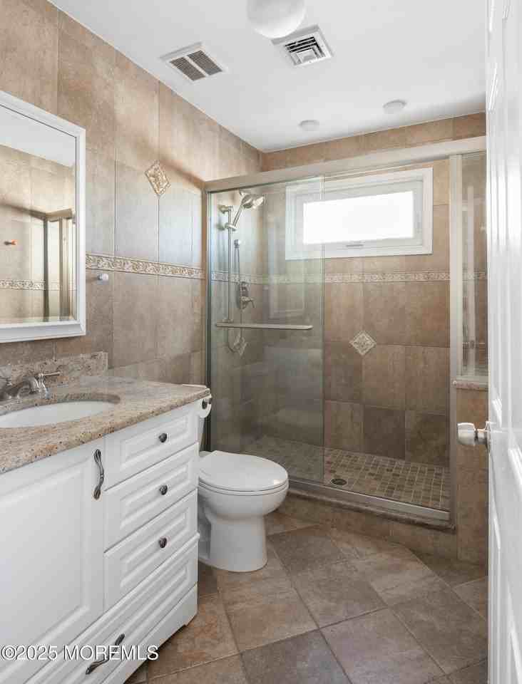 408 Coolidge Ave Unit 2 #2 - Photo 6 of 9