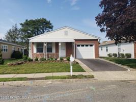 featured image of 7 Bedivere Ct