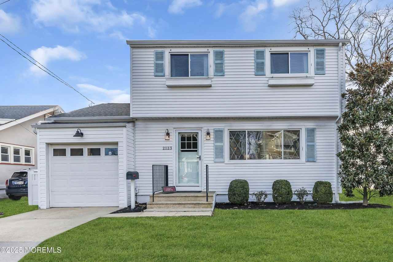 2123 Edgewood Pl - Photo 3 of 21