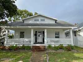 featured image of 320 18th Ave