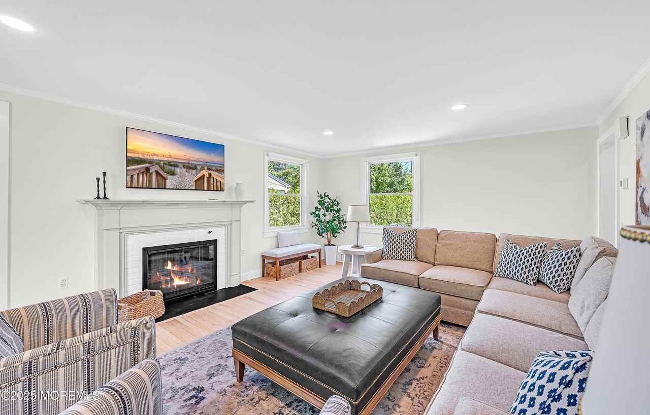 409 Trenton Blvd - Photo 7 of 50