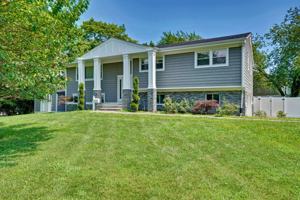 featured image of 785 Norwood Ave