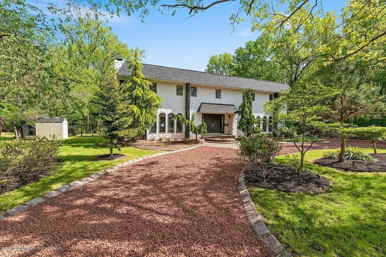 33 Heath Ave - Photo 4 of 48