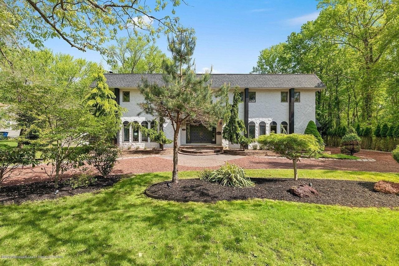 33 Heath Ave - Photo 5 of 48