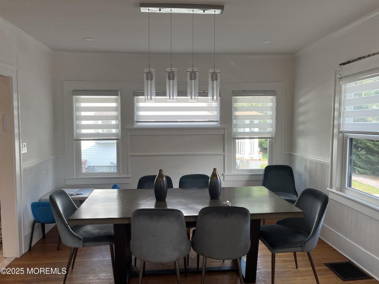 208 Lockwood Pl - Photo 3 of 17