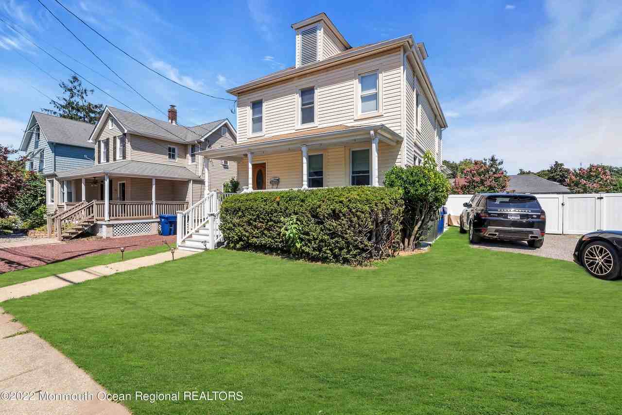 325 Roosevelt Avenue - Photo 2 of 37