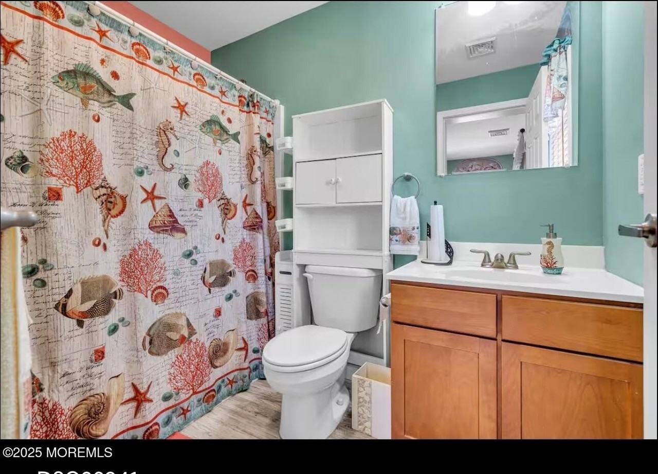 334 E Bayview Ave - Photo 6 of 8