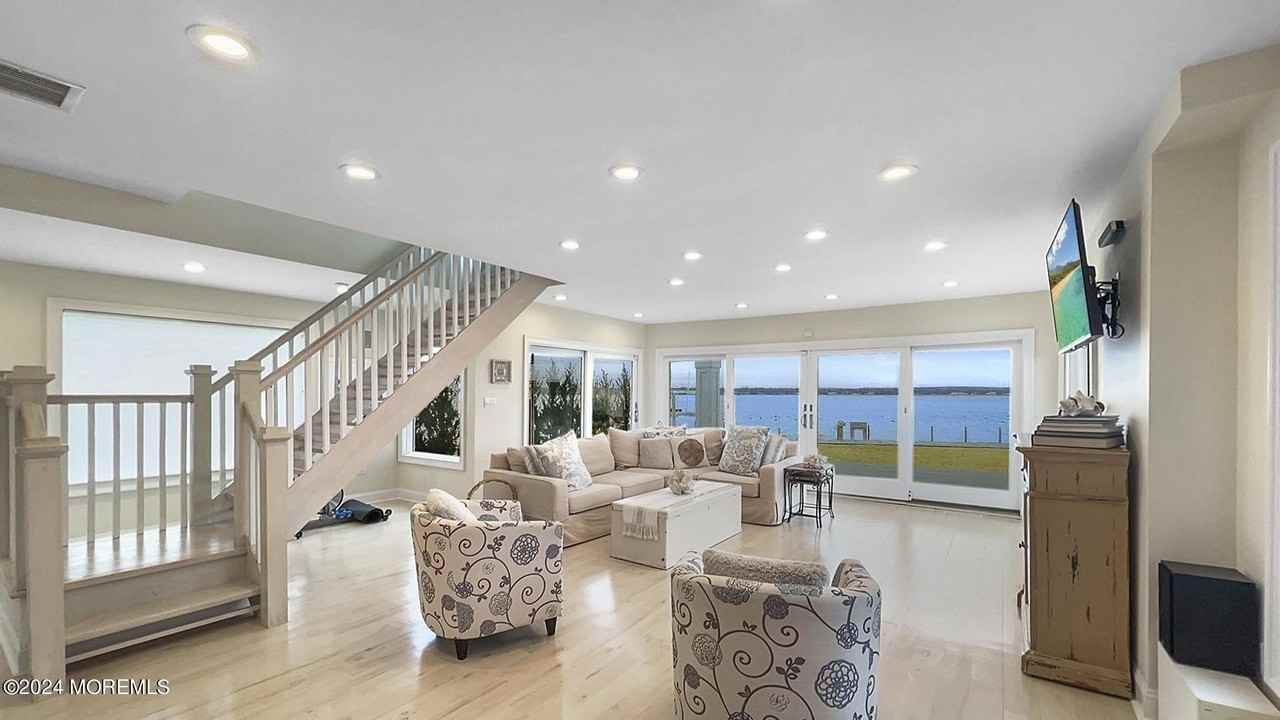 9 Pocano Ave #A - Photo 4 of 29