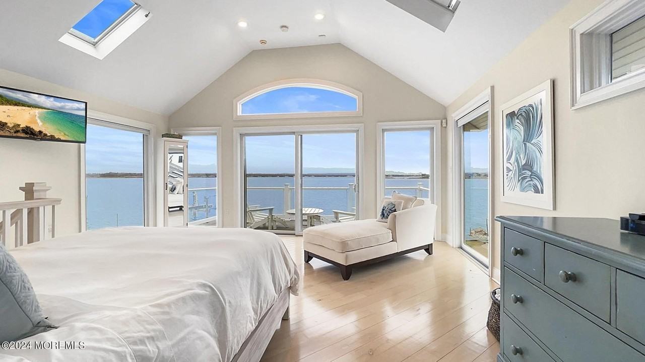 9 Pocano Ave #A - Photo 3 of 29