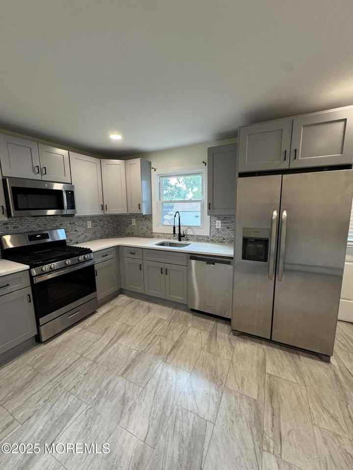 334 Herbertsville Rd - Photo 2 of 4