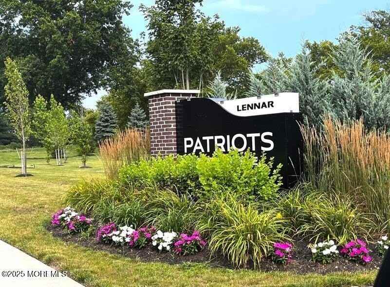 63 Bataan Ave - Photo 2 of 50