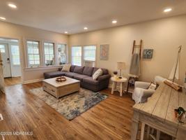 featured image of 6 Avenel Blvd