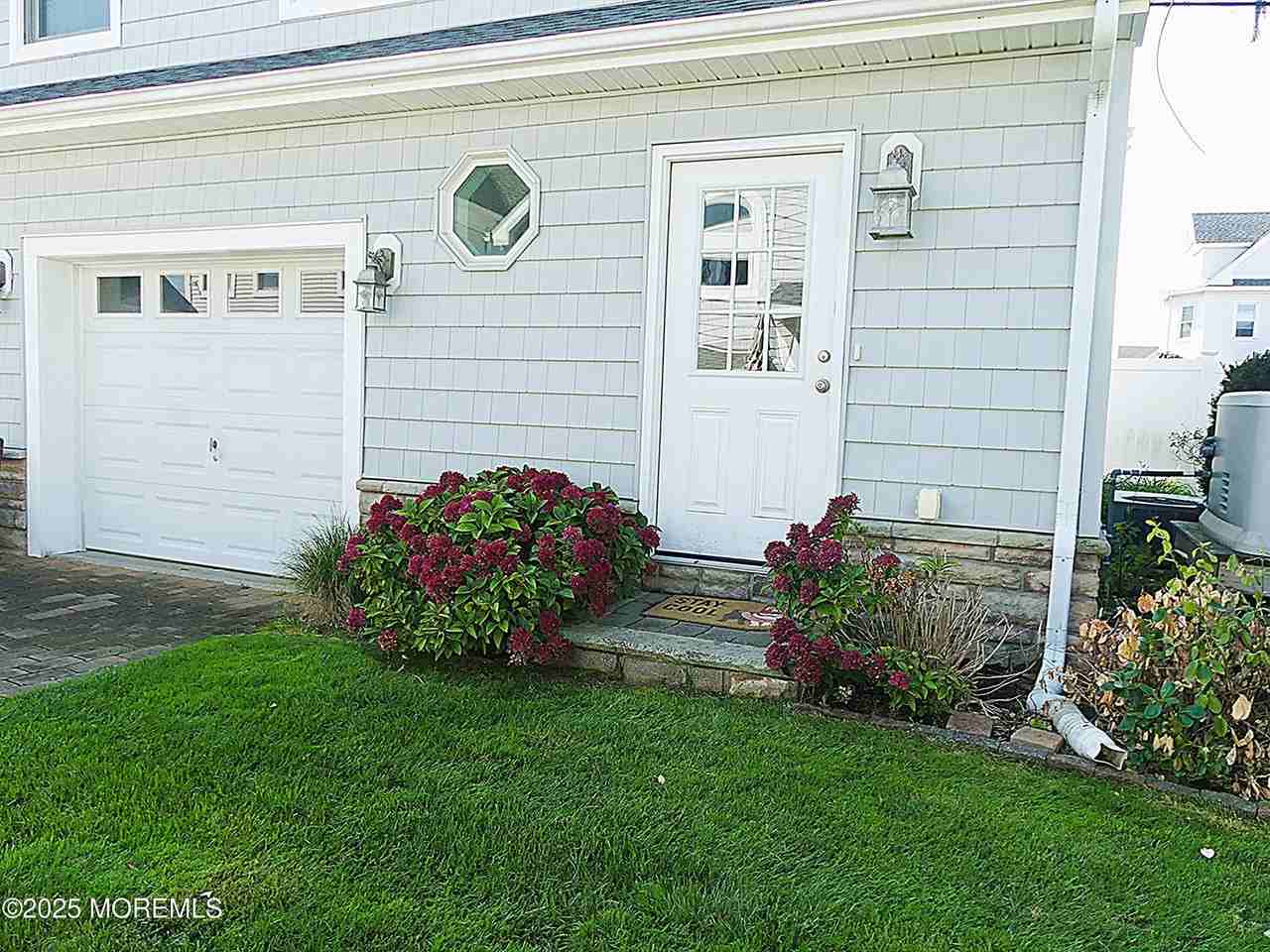 203 5th Ave Unit Rear #REAR - Photo 2 of 15