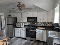 164 Port Monmouth Rd Apt B #B - Photo 1 of 1