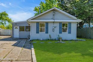 218 Falcon Dr - Photo 1 of 1