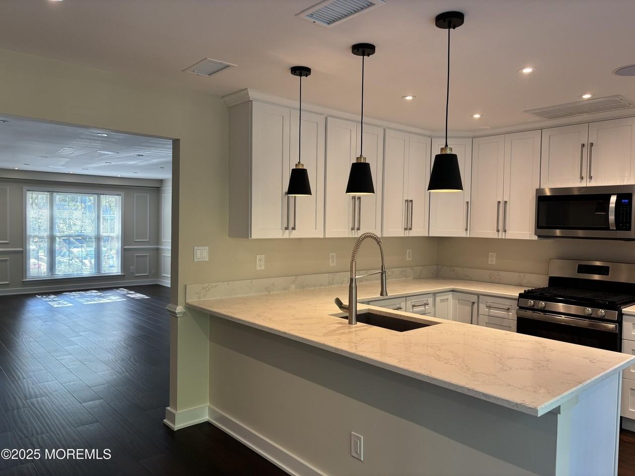 276 Sugar Maple Ct - Photo 7 of 34