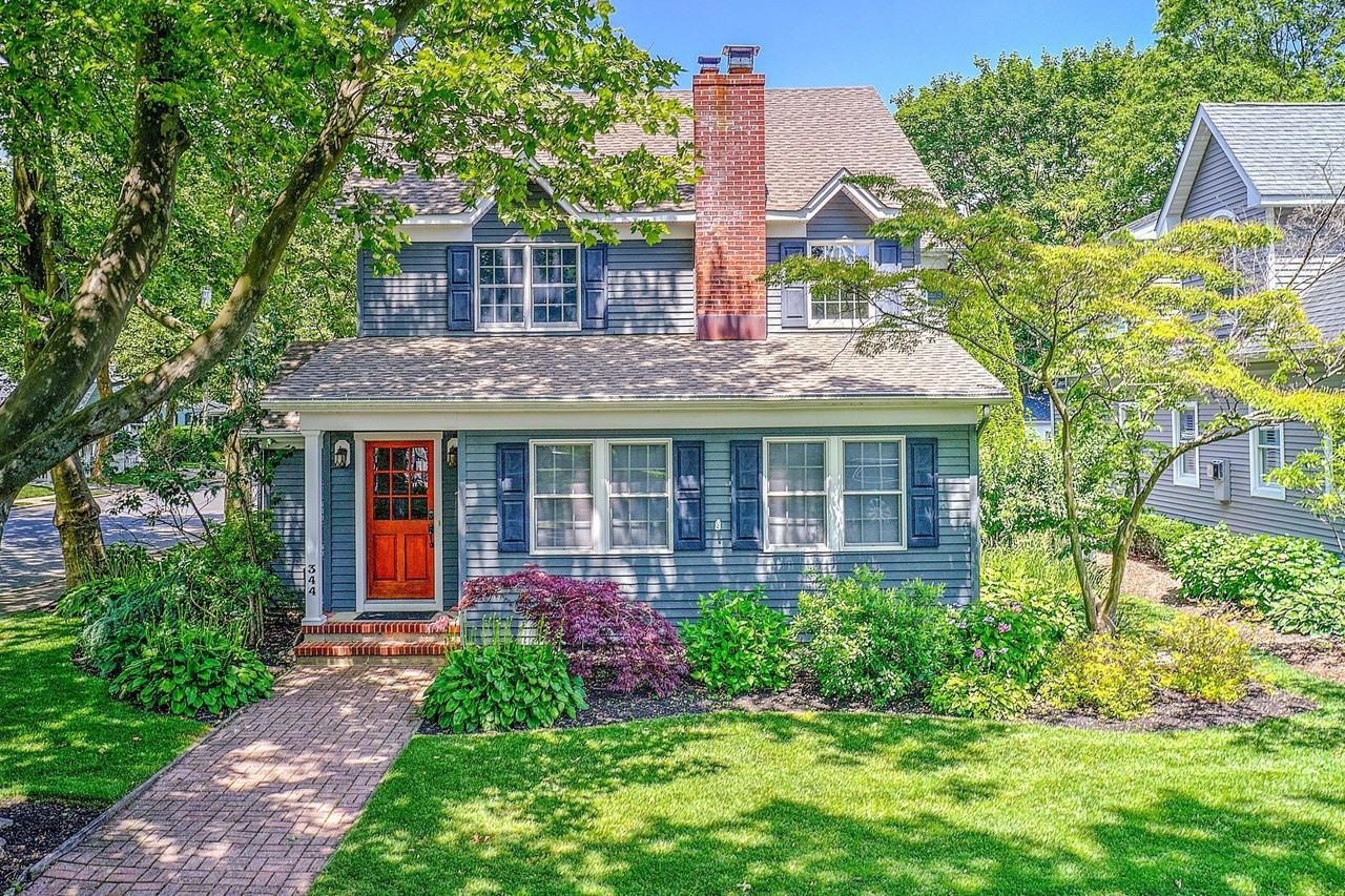 344 Euclid Ave - Photo 2 of 24