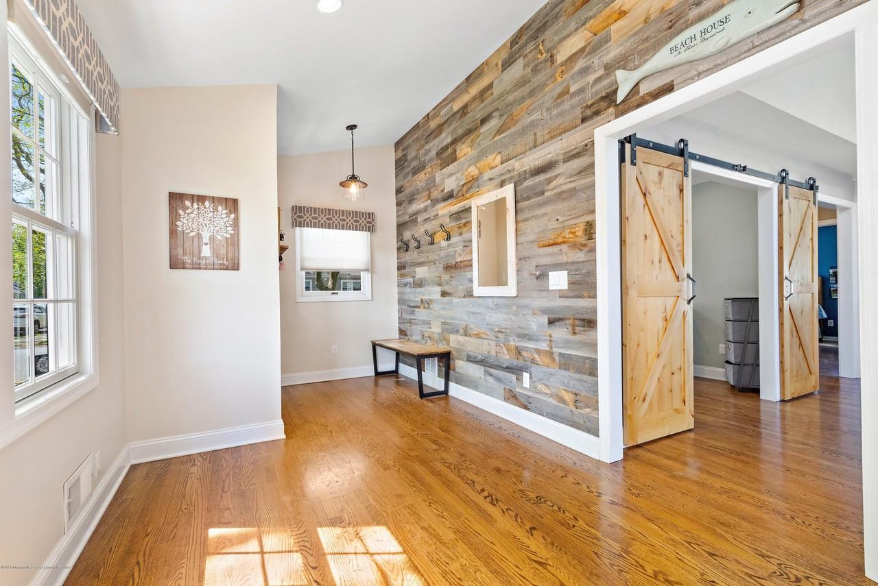 344 Euclid Ave - Photo 3 of 24