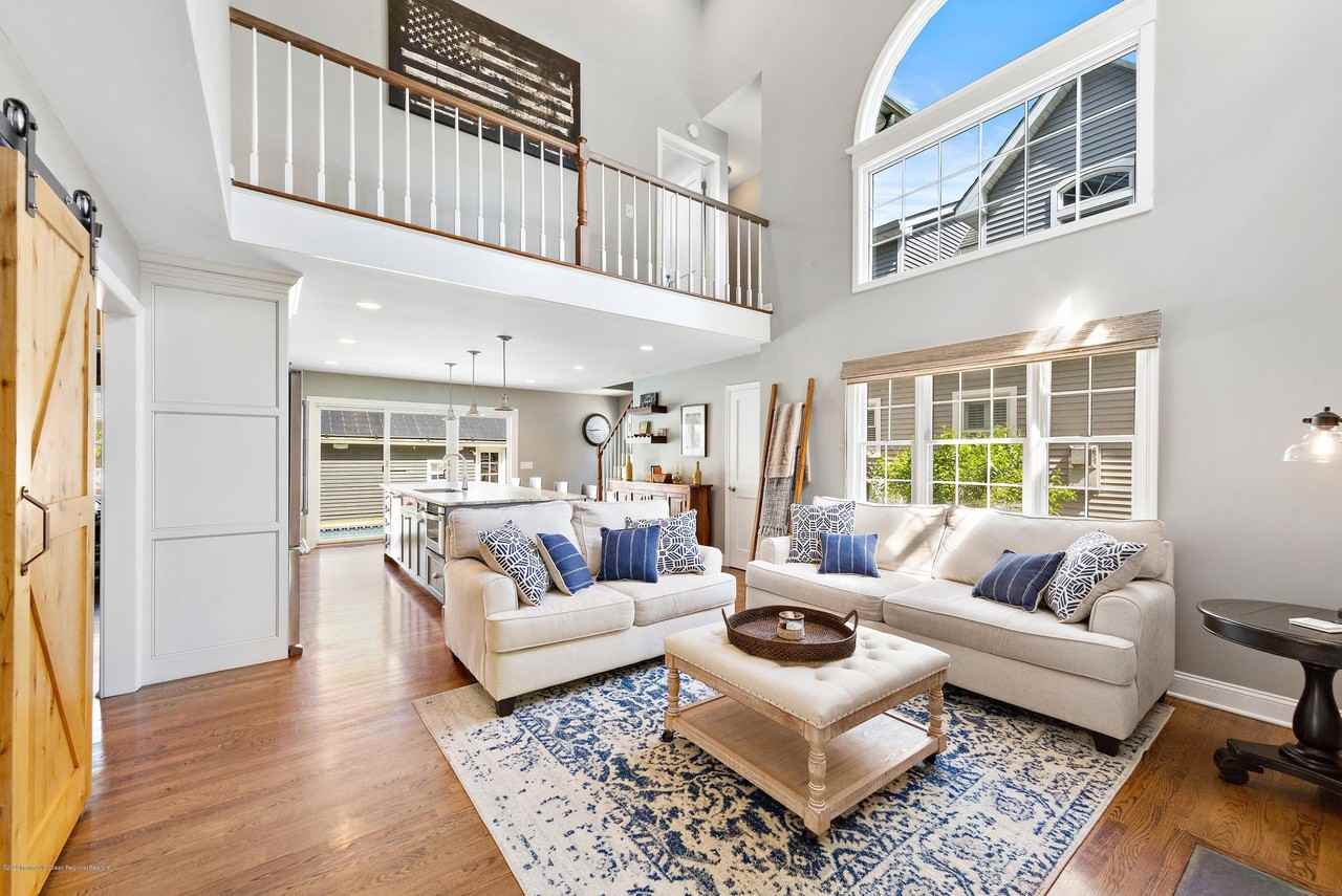 344 Euclid Ave - Photo 7 of 24