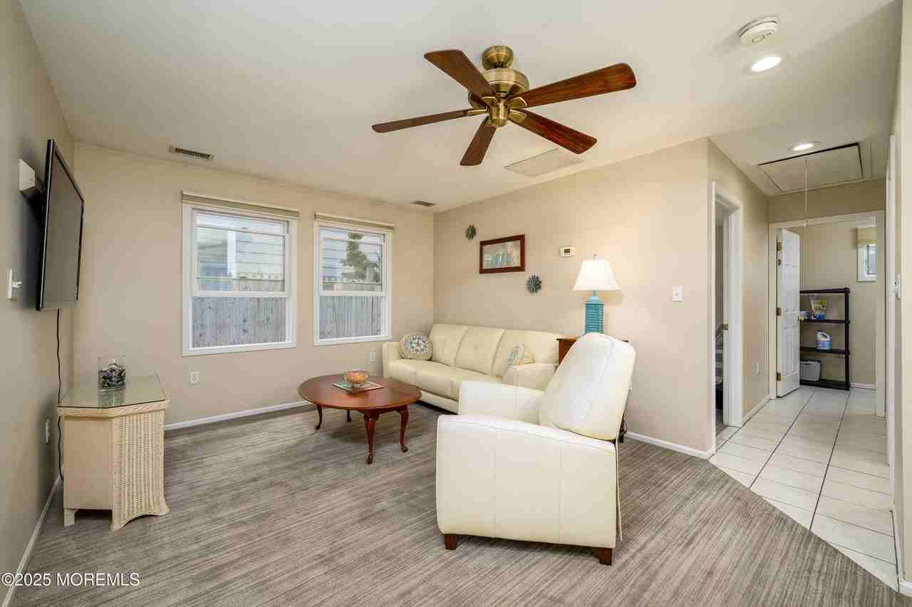 107 3rd Ave Apt 6 #6 - Photo 2 of 22