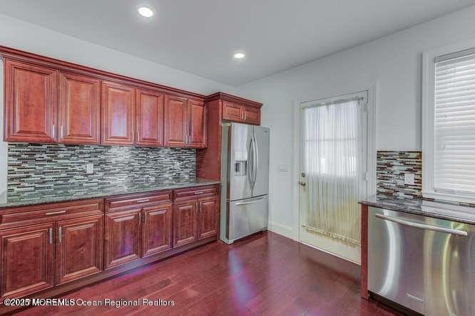 180 Hudson Ave - Photo 6 of 18