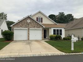 featured image of 43 Medinah Ct