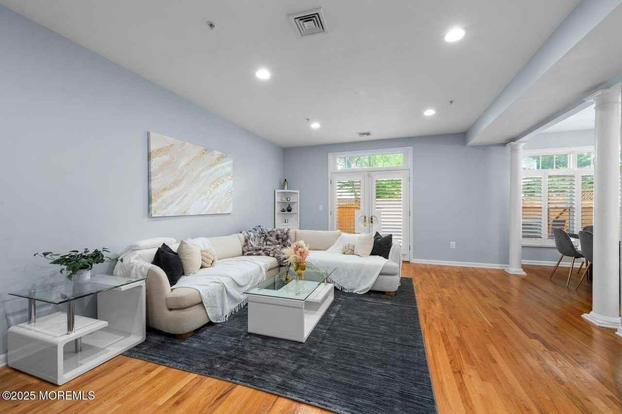 162 Main St - Photo 7 of 48