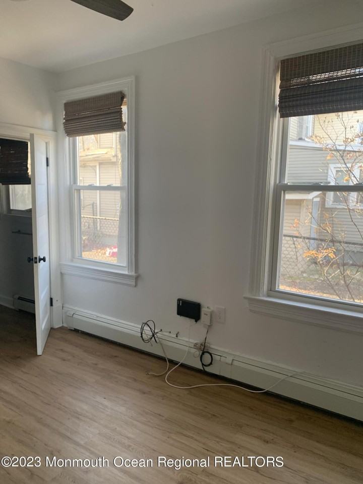 609 3rd Ave Apt 3 #3 - Photo 6 of 10