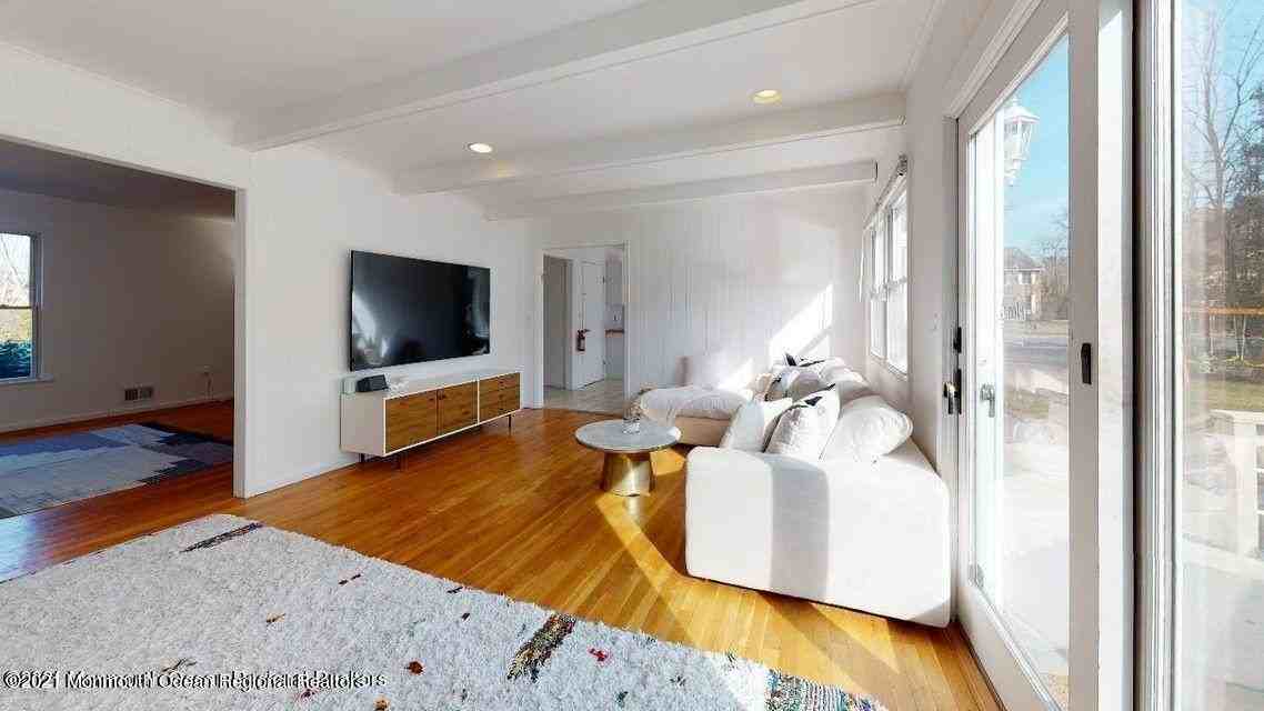 16 Muncy Dr - Photo 3 of 25