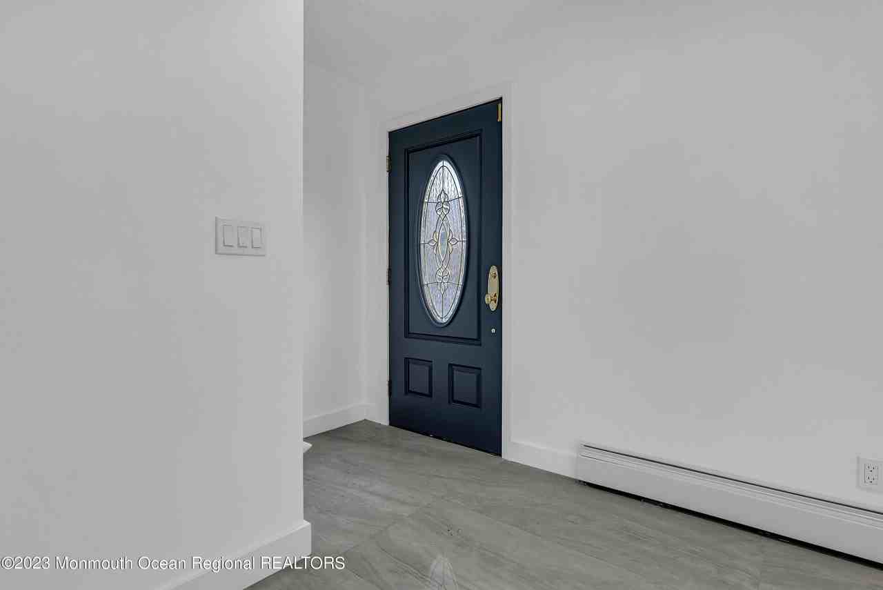 6 Virginia Ter - Photo 2 of 25